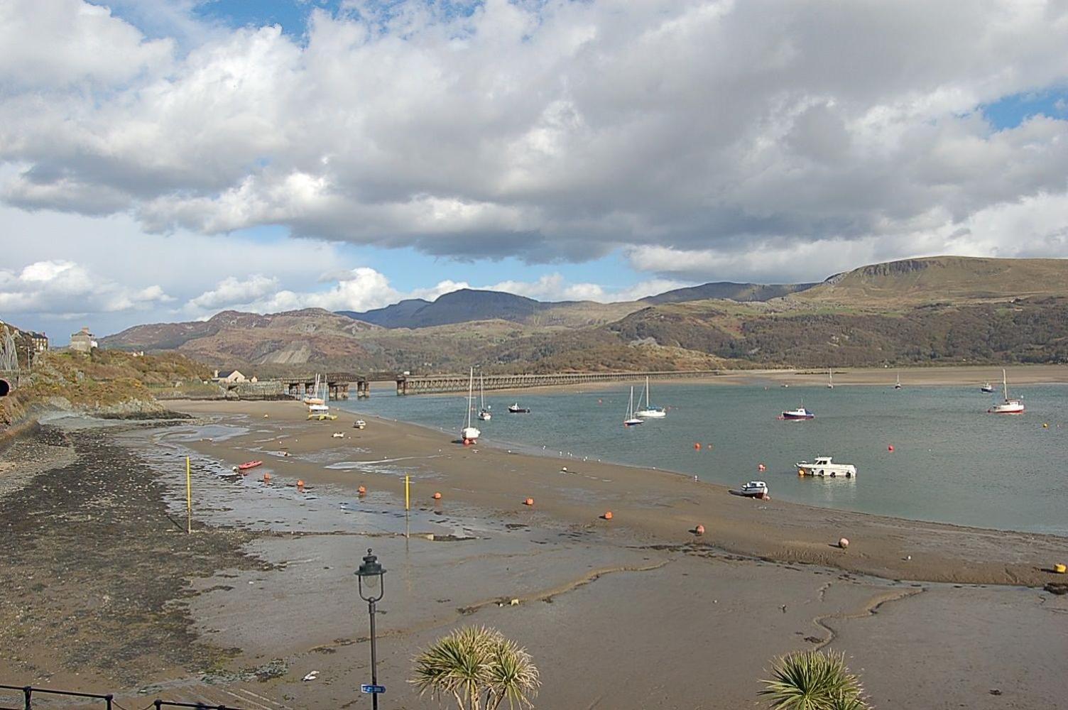 Beach Vista Apartment Three In Barmouth Esterno foto